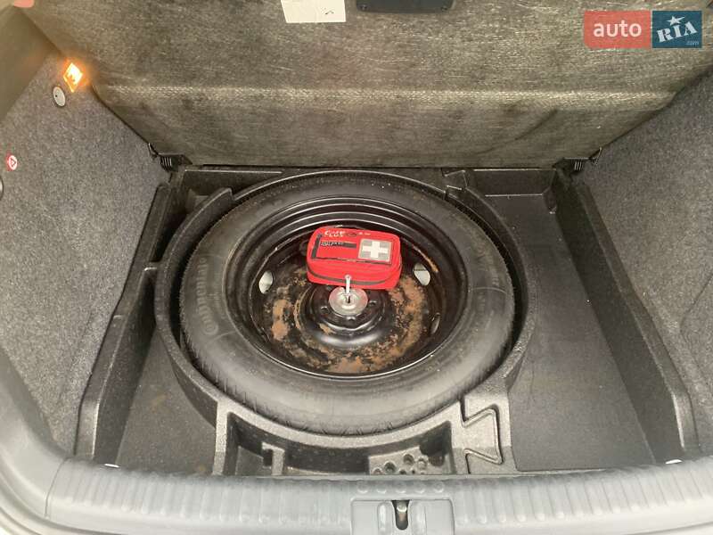 Внедорожник / Кроссовер Volkswagen Tiguan 2008 в Каменец-Подольском