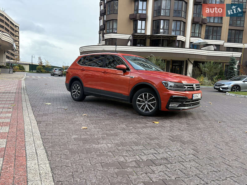 Внедорожник / Кроссовер Volkswagen Tiguan 2018 в Киеве