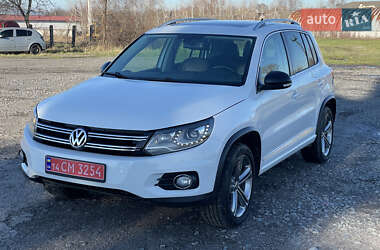 Внедорожник / Кроссовер Volkswagen Tiguan 2016 в Львове