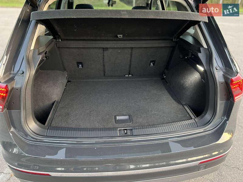 Внедорожник / Кроссовер Volkswagen Tiguan 2018 в Киеве фото 31 Внедорожник / Кроссовер Volkswagen Tiguan 2018 в Киеве