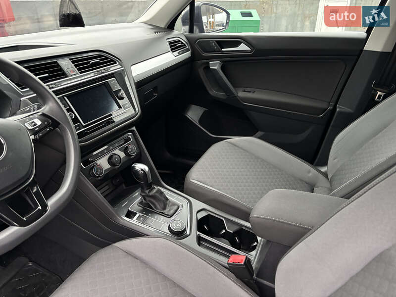 Внедорожник / Кроссовер Volkswagen Tiguan 2019 в Киеве