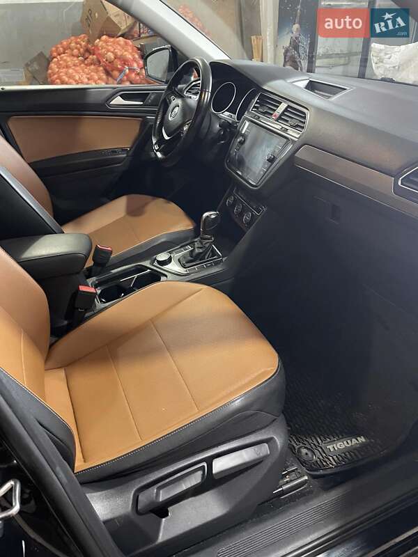 Внедорожник / Кроссовер Volkswagen Tiguan 2019 в Ковеле