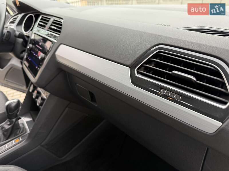 Внедорожник / Кроссовер Volkswagen Tiguan 2020 в Луцке
