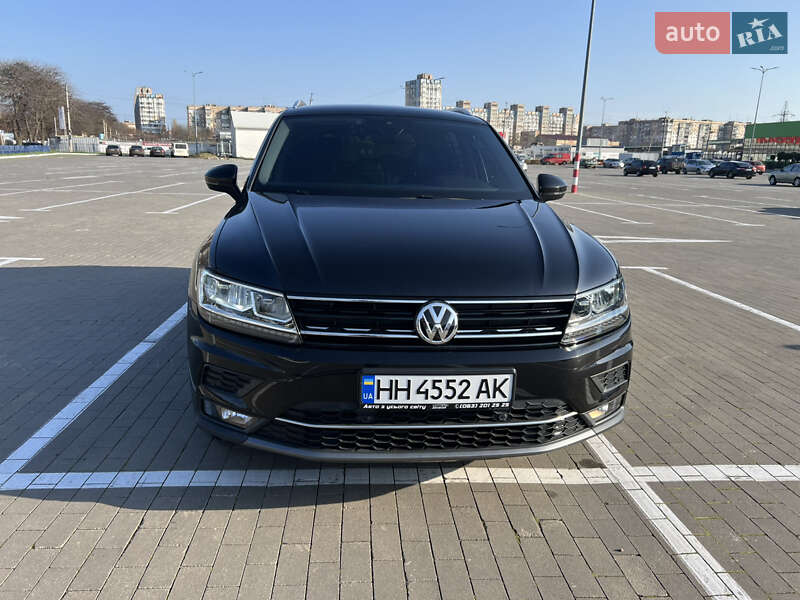 Внедорожник / Кроссовер Volkswagen Tiguan 2019 в Одессе