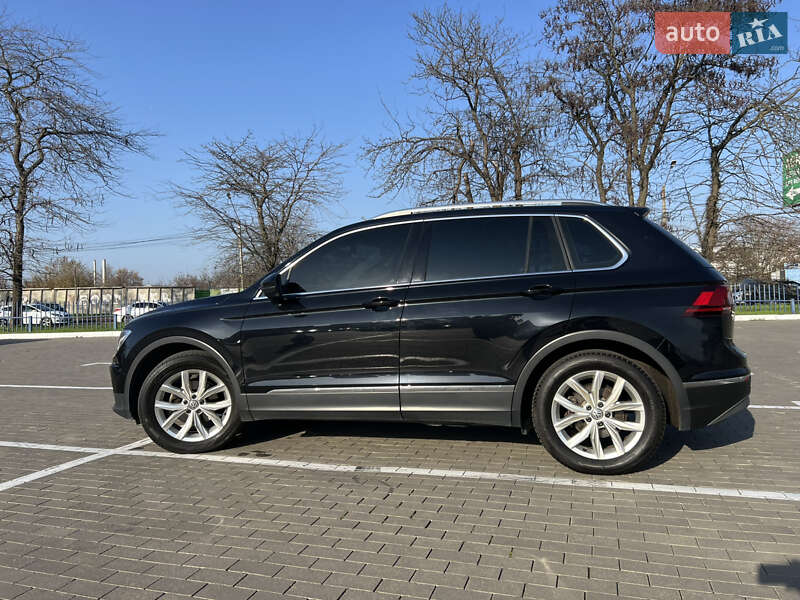 Внедорожник / Кроссовер Volkswagen Tiguan 2019 в Одессе