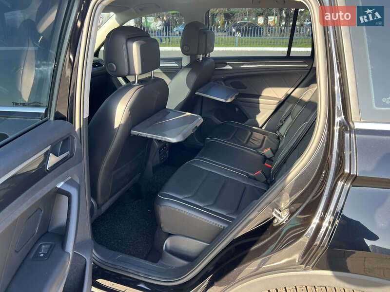 Внедорожник / Кроссовер Volkswagen Tiguan 2019 в Одессе