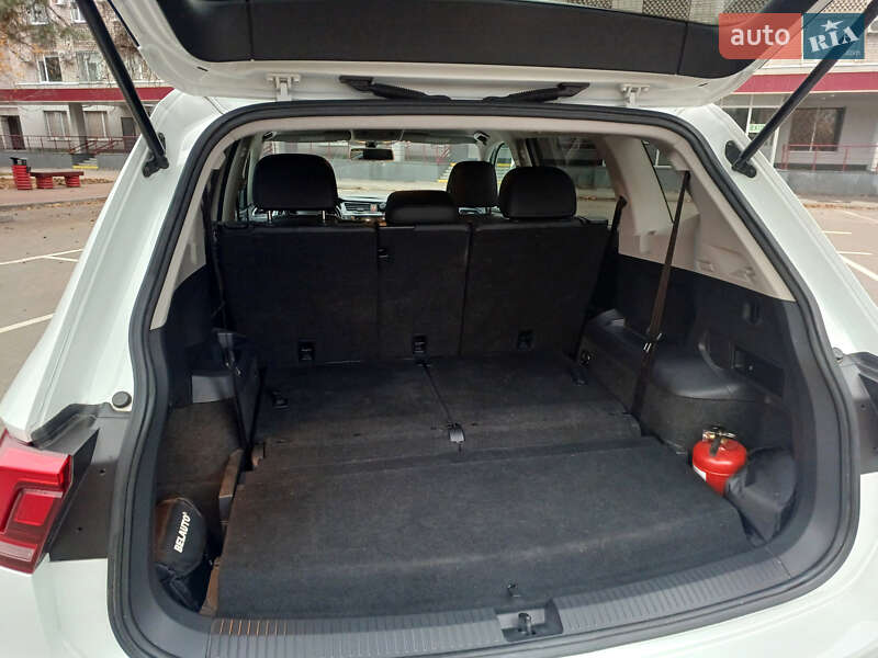 Внедорожник / Кроссовер Volkswagen Tiguan 2018 в Горишних Плавнях