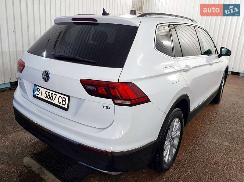 Внедорожник / Кроссовер Volkswagen Tiguan 2018 в Горишних Плавнях