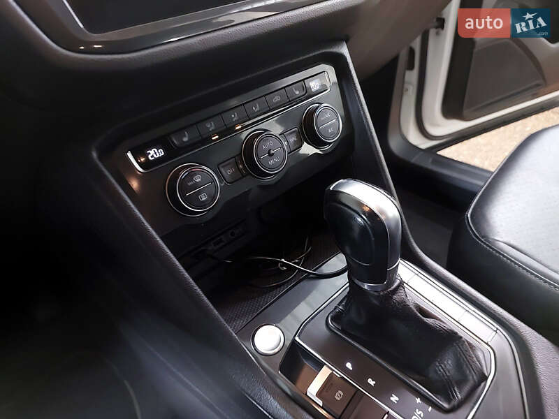 Внедорожник / Кроссовер Volkswagen Tiguan 2018 в Горишних Плавнях