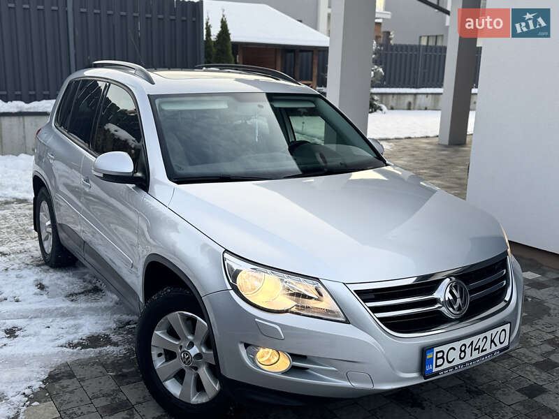 Внедорожник / Кроссовер Volkswagen Tiguan 2010 в Львове