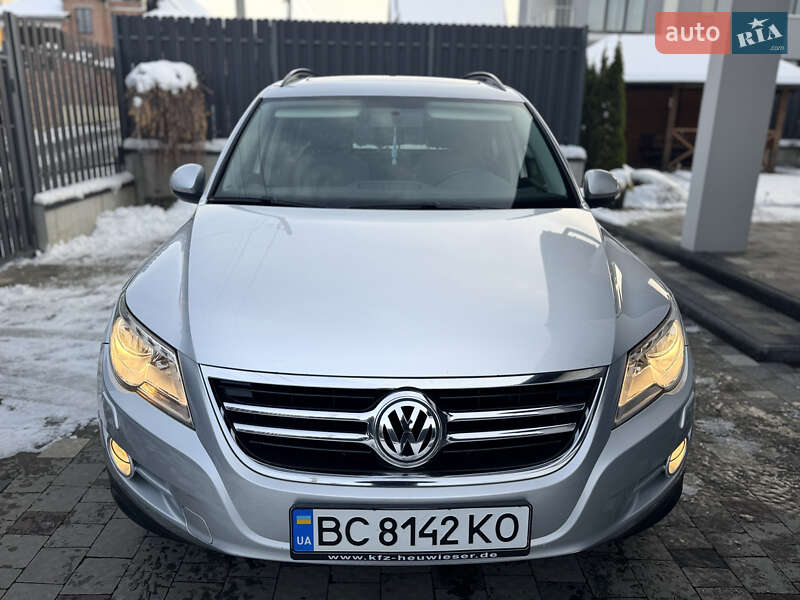 Внедорожник / Кроссовер Volkswagen Tiguan 2010 в Львове