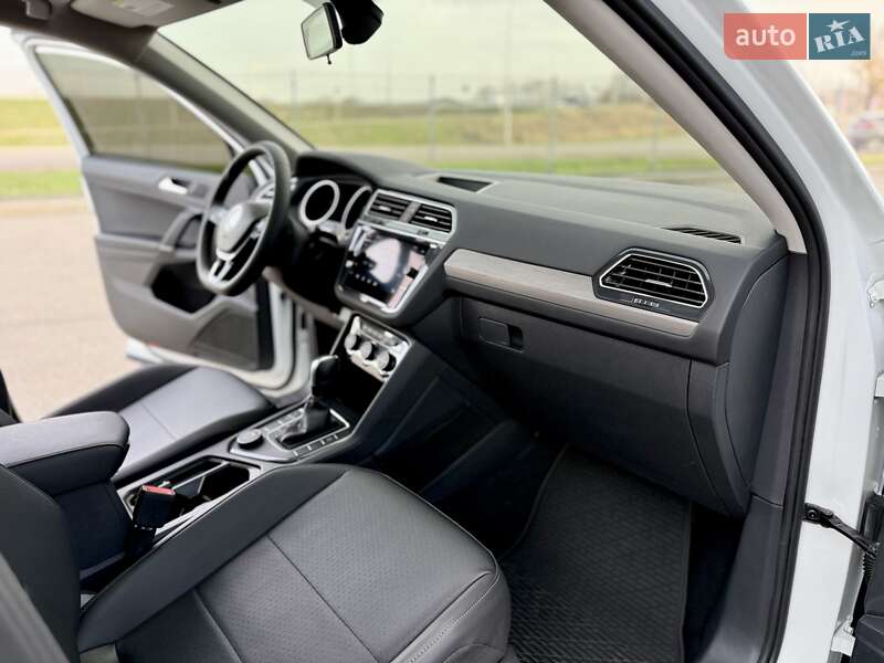 Внедорожник / Кроссовер Volkswagen Tiguan 2021 в Днепре