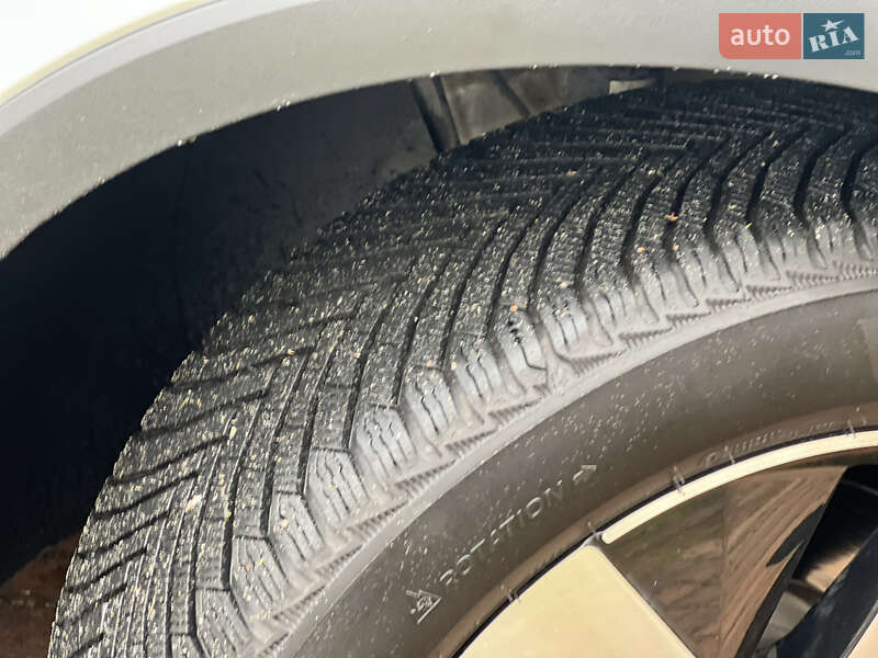 Внедорожник / Кроссовер Volkswagen Tiguan 2024 в Киеве