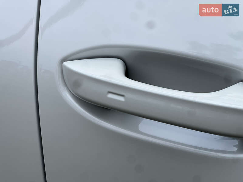 Внедорожник / Кроссовер Volkswagen Tiguan 2024 в Киеве