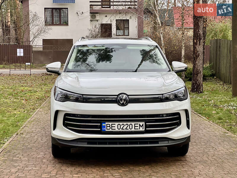 Внедорожник / Кроссовер Volkswagen Tiguan 2024 в Киеве