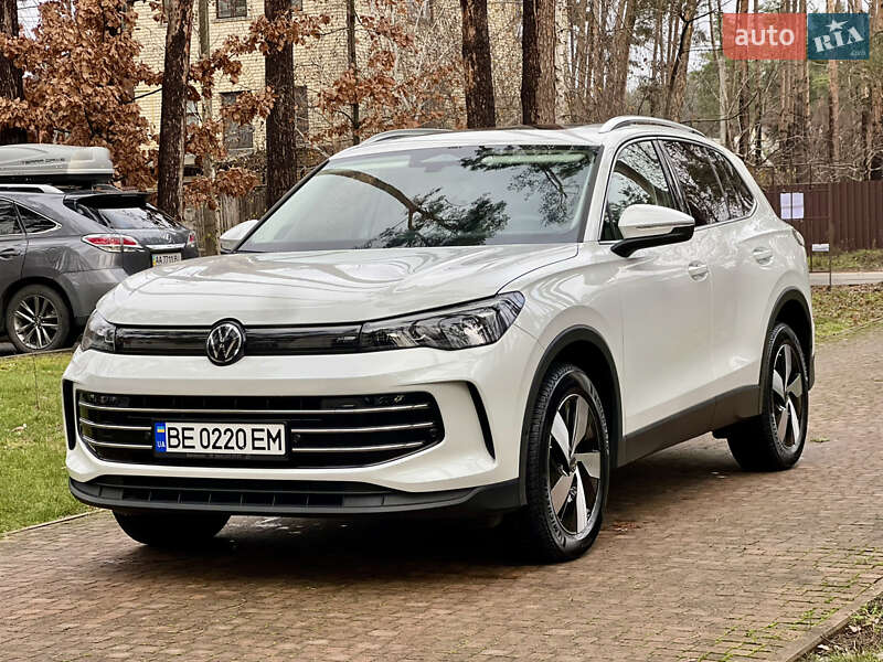 Внедорожник / Кроссовер Volkswagen Tiguan 2024 в Киеве