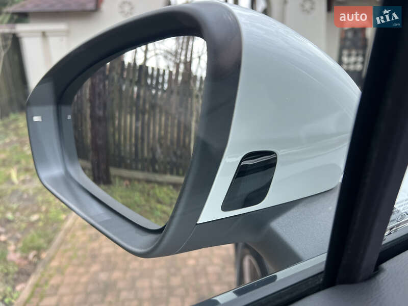 Внедорожник / Кроссовер Volkswagen Tiguan 2024 в Киеве