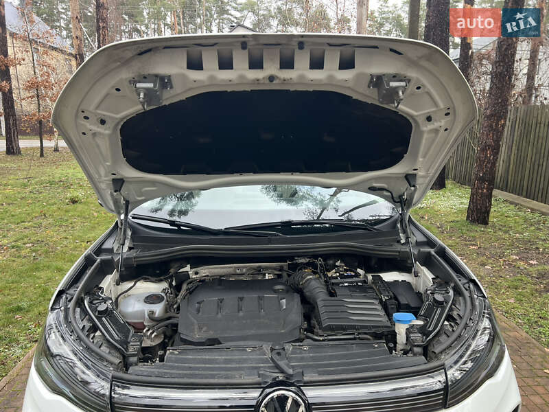 Внедорожник / Кроссовер Volkswagen Tiguan 2024 в Киеве