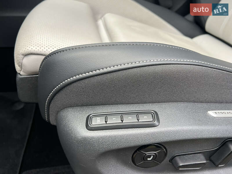 Внедорожник / Кроссовер Volkswagen Tiguan 2024 в Киеве