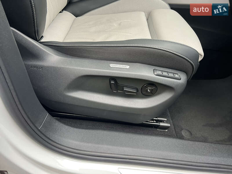 Внедорожник / Кроссовер Volkswagen Tiguan 2024 в Киеве