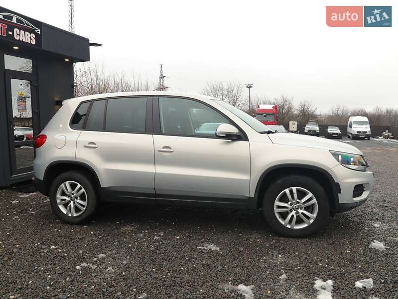 Внедорожник / Кроссовер Volkswagen Tiguan 2012 в Кременце