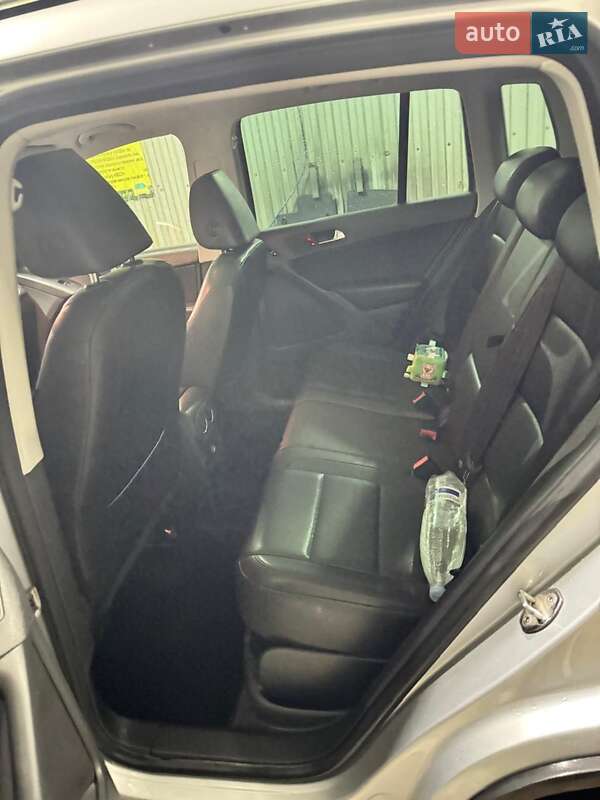 Внедорожник / Кроссовер Volkswagen Tiguan 2011 в Черновцах фото 10 Внедорожник / Кроссовер Volkswagen Tiguan 2011 в Черновцах