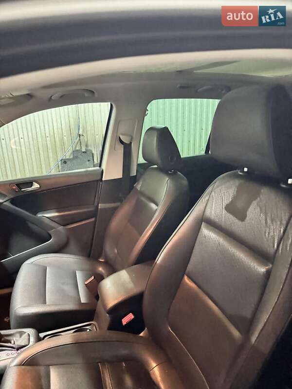 Внедорожник / Кроссовер Volkswagen Tiguan 2011 в Черновцах фото 11 Внедорожник / Кроссовер Volkswagen Tiguan 2011 в Черновцах