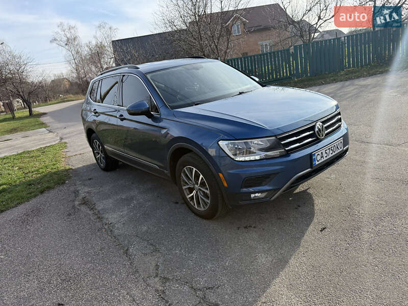 Позашляховик / Кросовер Volkswagen Tiguan 2017 в Василькові