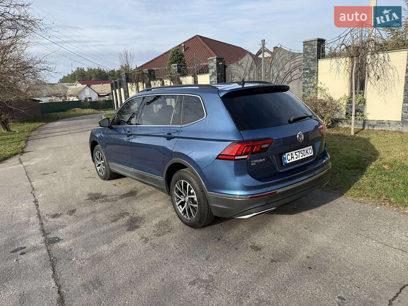 Позашляховик / Кросовер Volkswagen Tiguan 2017 в Василькові