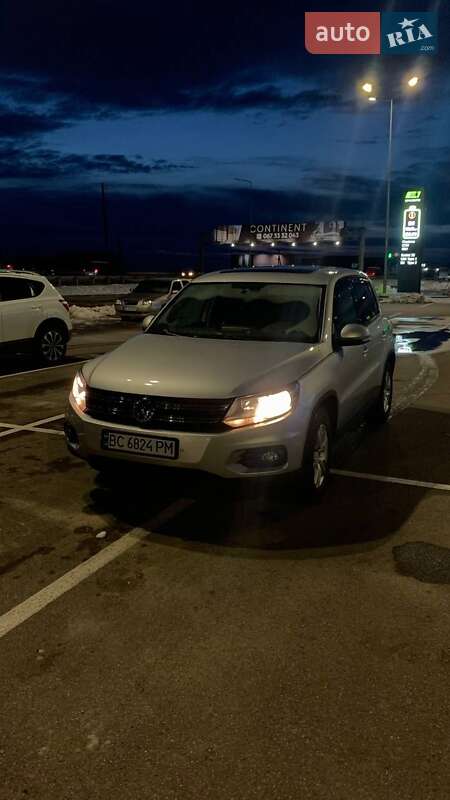 Внедорожник / Кроссовер Volkswagen Tiguan 2012 в Львове