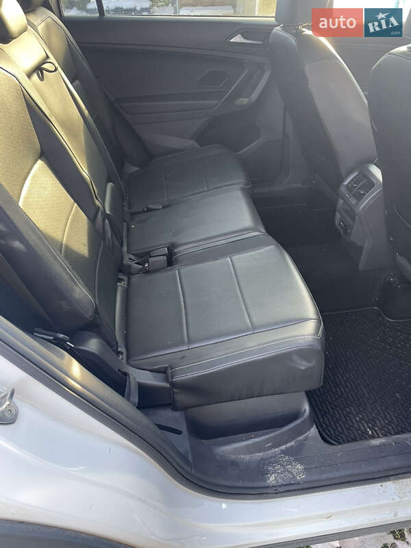 Внедорожник / Кроссовер Volkswagen Tiguan 2021 в Львове