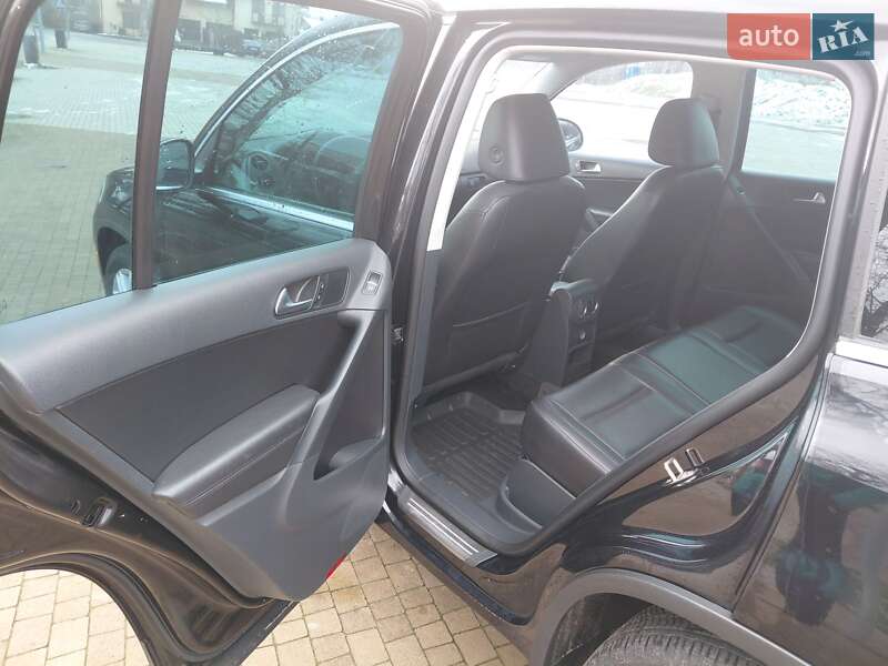 Внедорожник / Кроссовер Volkswagen Tiguan 2012 в Львове