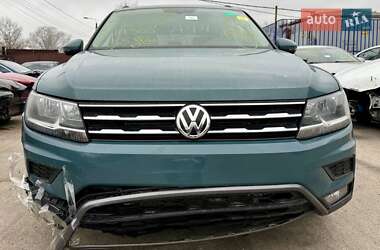 Внедорожник / Кроссовер Volkswagen Tiguan 2021 в Киеве