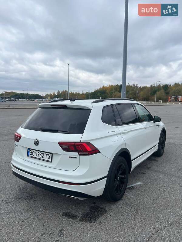 Внедорожник / Кроссовер Volkswagen Tiguan 2019 в Львове