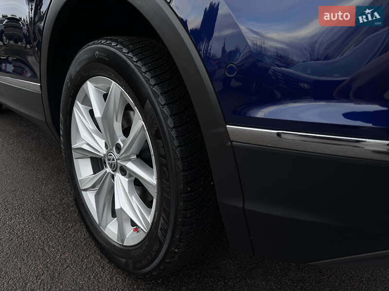 Внедорожник / Кроссовер Volkswagen Tiguan 2019 в Ровно