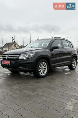 Позашляховик / Кросовер Volkswagen Tiguan 2017 в Бучі