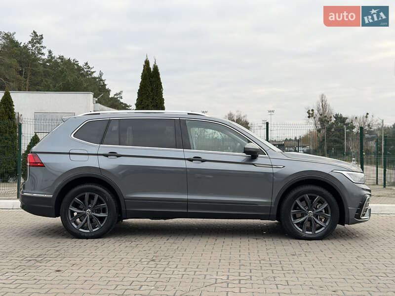 Внедорожник / Кроссовер Volkswagen Tiguan 2022 в Киеве