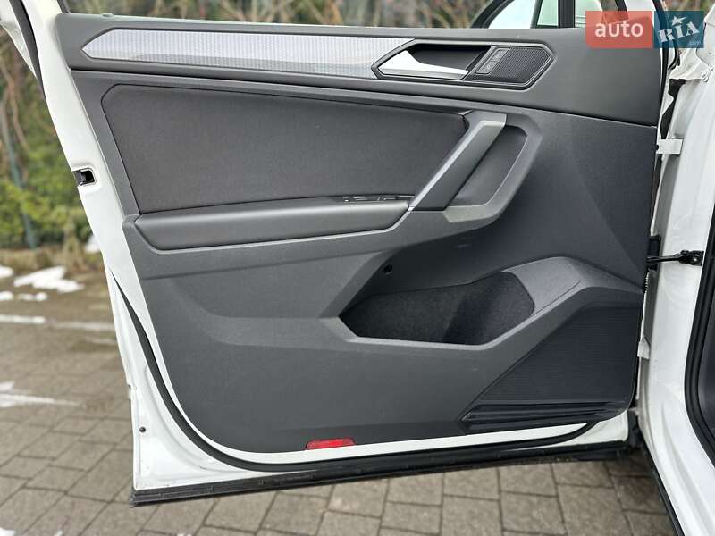 Внедорожник / Кроссовер Volkswagen Tiguan 2022 в Стрые