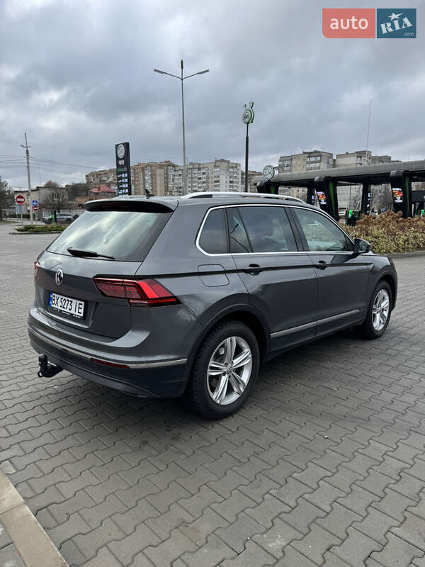 Внедорожник / Кроссовер Volkswagen Tiguan 2018 в Хмельницком