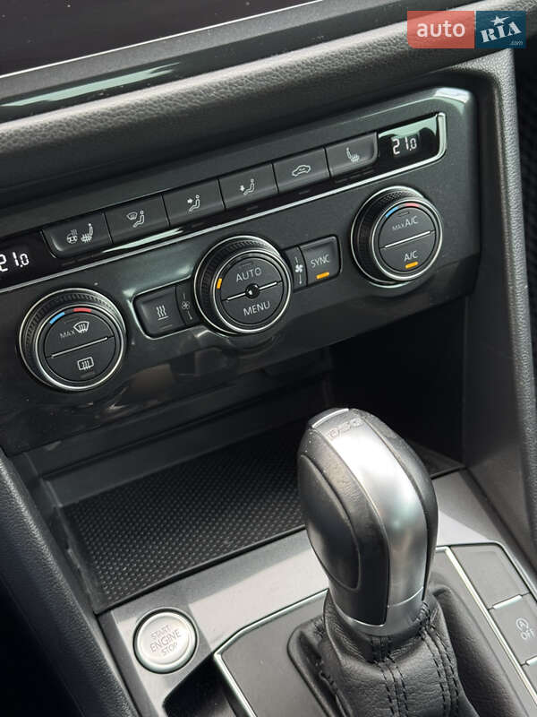 Внедорожник / Кроссовер Volkswagen Tiguan 2018 в Хмельницком