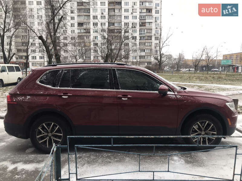 Внедорожник / Кроссовер Volkswagen Tiguan 2019 в Киеве