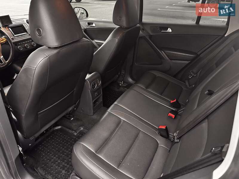 Внедорожник / Кроссовер Volkswagen Tiguan 2016 в Киеве фото 11 Внедорожник / Кроссовер Volkswagen Tiguan 2016 в Киеве