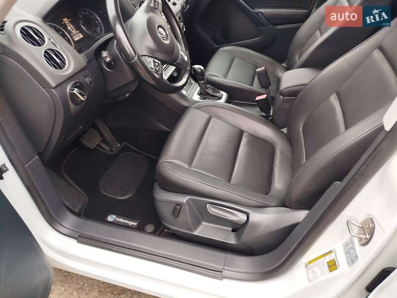 Внедорожник / Кроссовер Volkswagen Tiguan 2016 в Киеве
