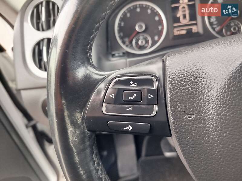 Внедорожник / Кроссовер Volkswagen Tiguan 2016 в Киеве