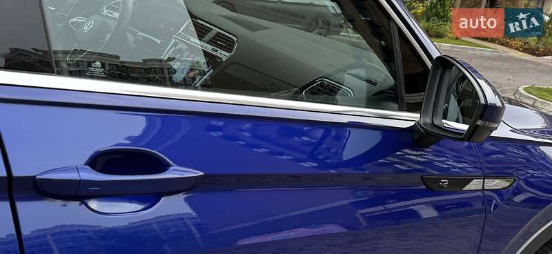 Позашляховик / Кросовер Volkswagen Tiguan 2021 в Києві