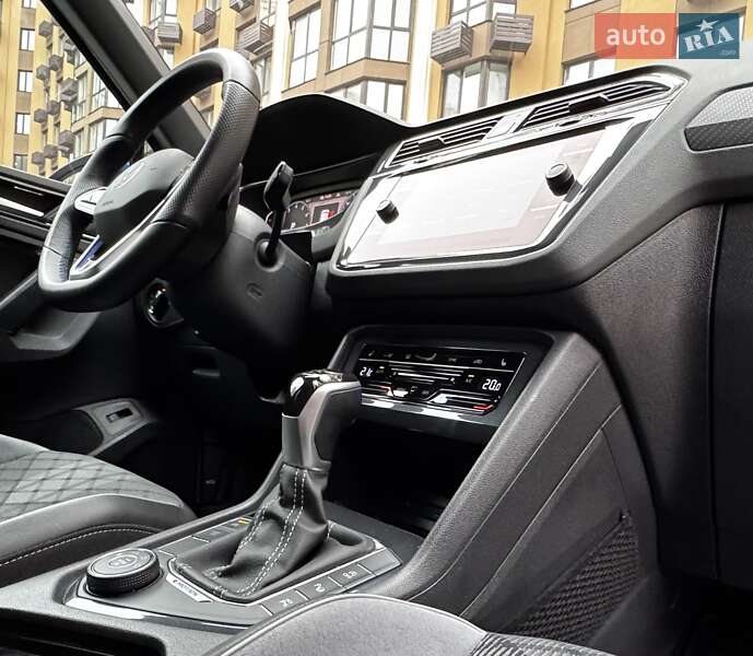 Позашляховик / Кросовер Volkswagen Tiguan 2021 в Києві