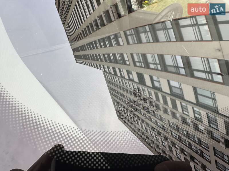 Внедорожник / Кроссовер Volkswagen Tiguan 2021 в Киеве