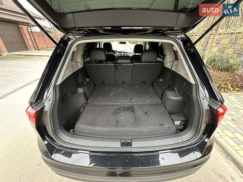 Внедорожник / Кроссовер Volkswagen Tiguan 2020 в Киеве