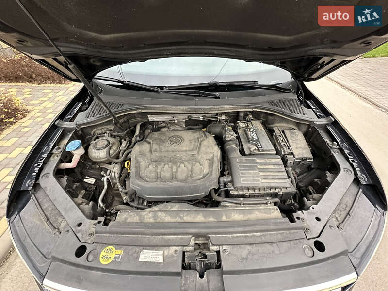 Внедорожник / Кроссовер Volkswagen Tiguan 2020 в Киеве