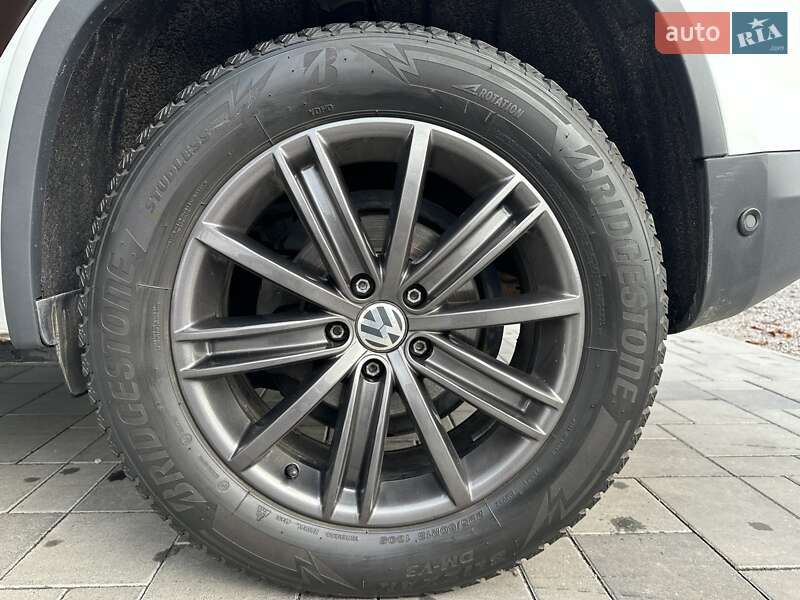 Внедорожник / Кроссовер Volkswagen Tiguan 2014 в Киеве